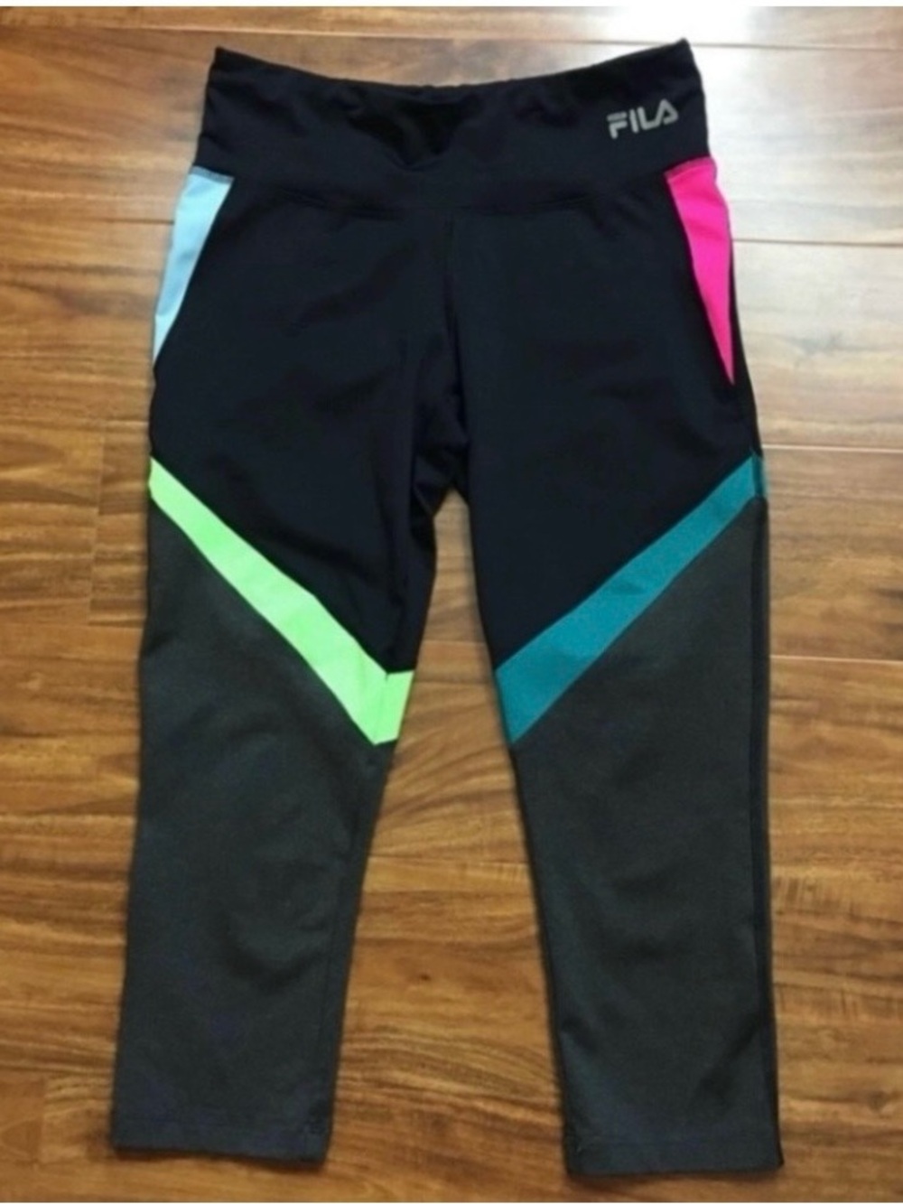 3/$25 Fila Women's Black Grey Neon Midrise Capri Active Legging Size Small Gym